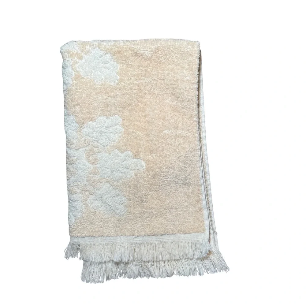 Cannon Royal Family Cotton Hand Towel Fringe Neutral Floral Snowflake Pristine‎